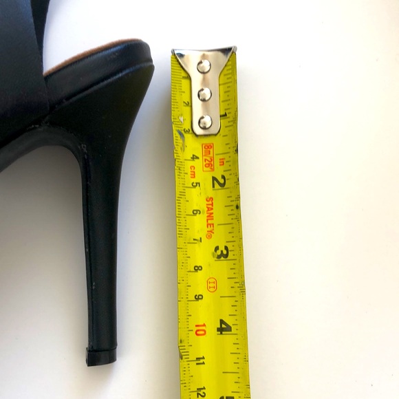 New Flex Lace Up Gladiator Heel - Picture 5 of 6